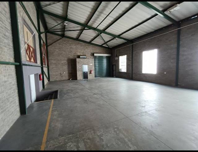 INDUSTRIAL PROPERTY TO RENT IN HALFWAY HOUSE